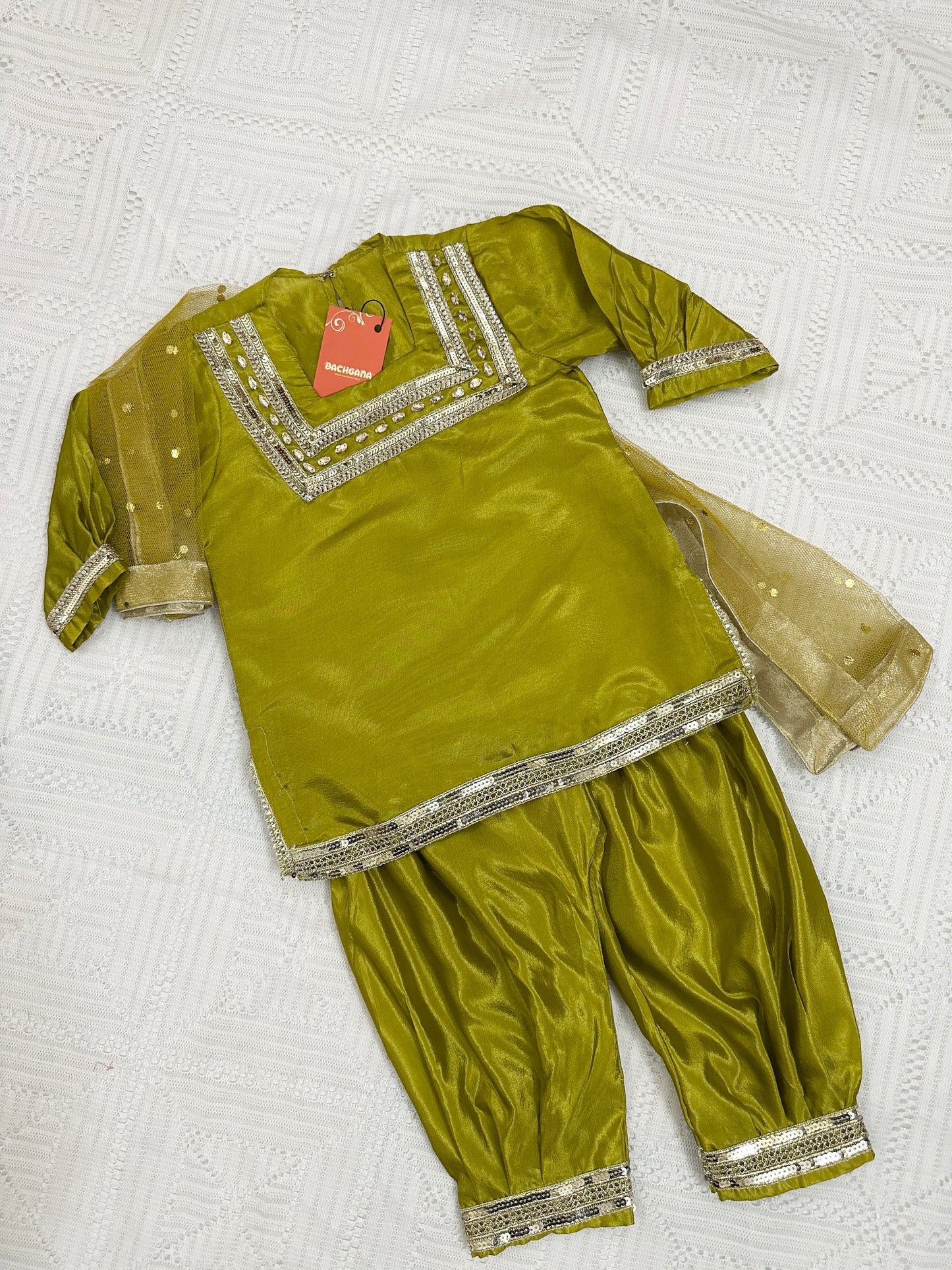 💚 Olive Green Silk Shirt with Shalwar and Net Dupatta