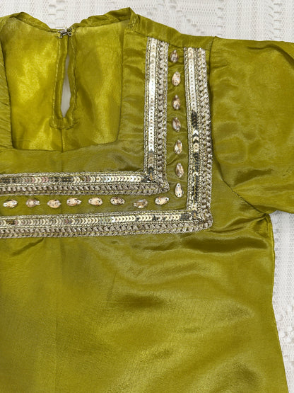 💚 Olive Green Silk Shirt with Shalwar and Net Dupatta