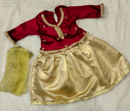 ❤️Maroon Velvet Choli with Golden Jamawar Lehenga and Net Dupatta - D2